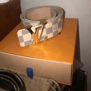 Men’s Louis Vuitton belt